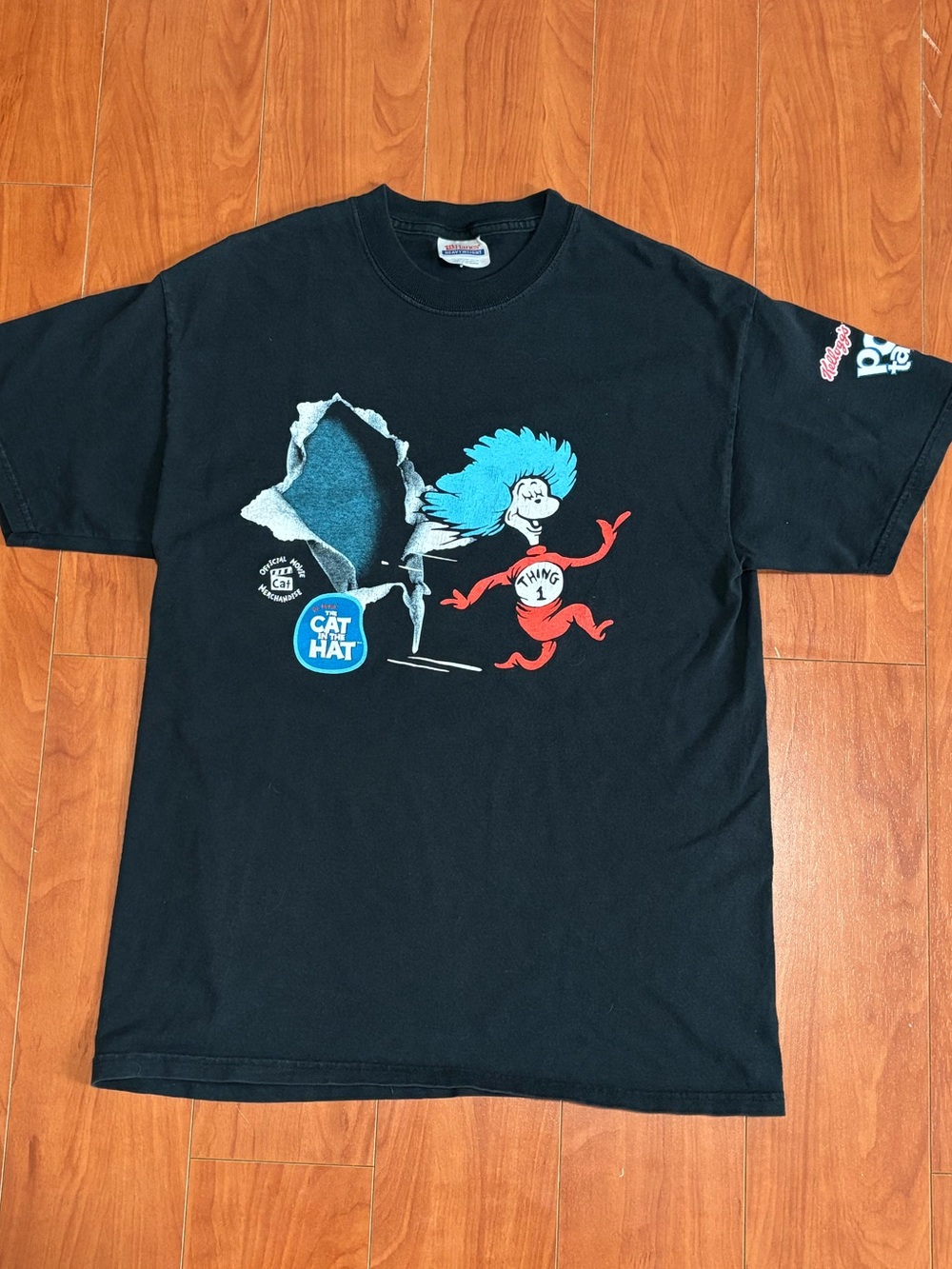 Vintage 2000’s Dr Seuss The Cat in the Hat Break Through T-Shirt - Size Medium
